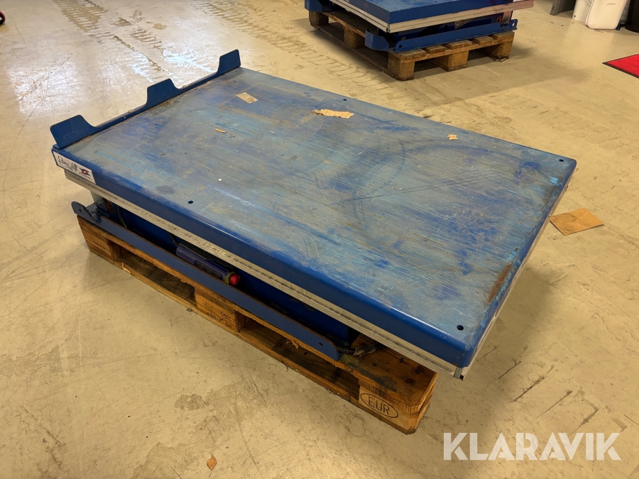 Lyftbord Edmo Lift ALT1500 1500kg med kontroll
