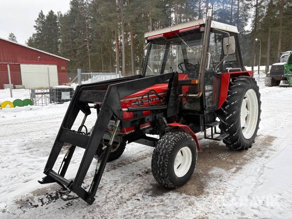 Traktor Zetor 701
