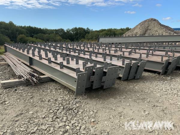 Nytillverkad stålstomme 20mx42m 840m2