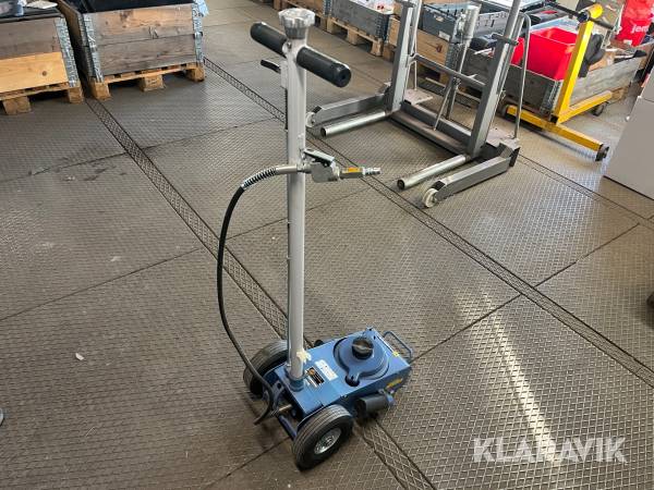 Domkraft Lagnge 1197 tryckluft 20/35T