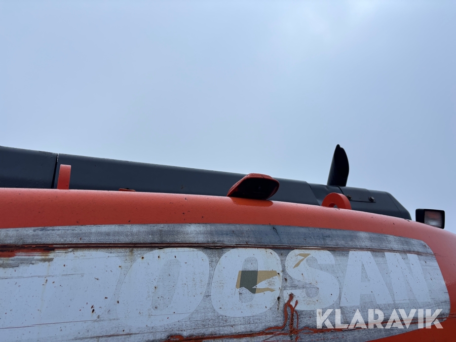 Grävmaskin Doosan DX 300LC-3
