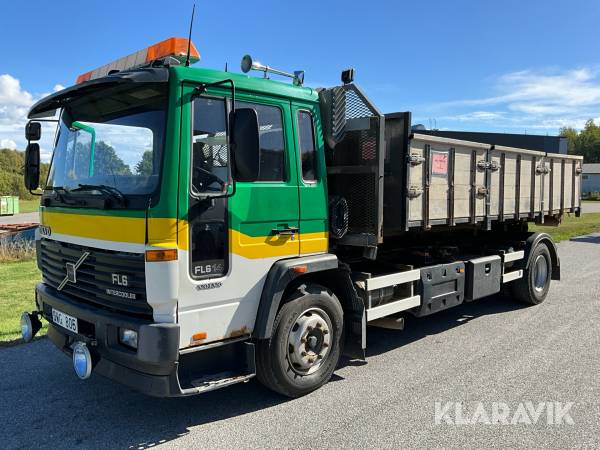 Lastväxlare Volvo FL6 4x2 med flak