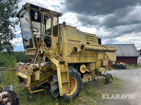 Tröska New Holland Clayson 1530