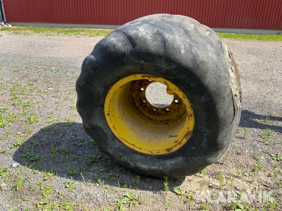 Däck till skogsmaskin Timberjack Nokia Forest king