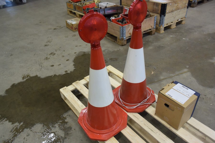 Varningskoner 2 styck