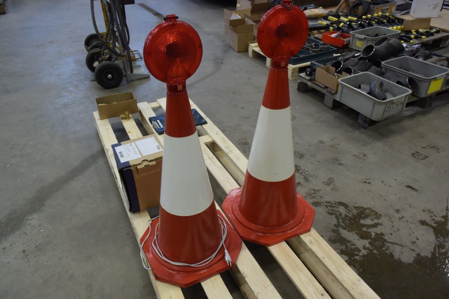 Varningskoner 2 styck