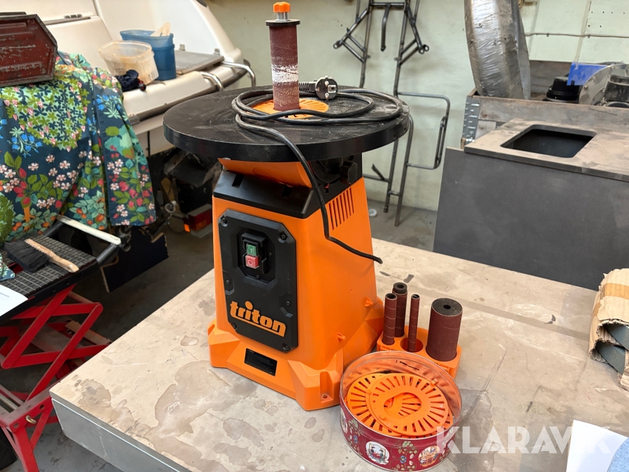 Oscillerande slipmaskin Triton TSPS370 350W