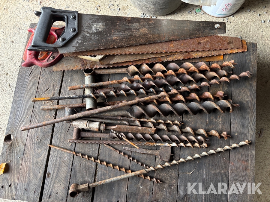 Diverse borrar och sågar