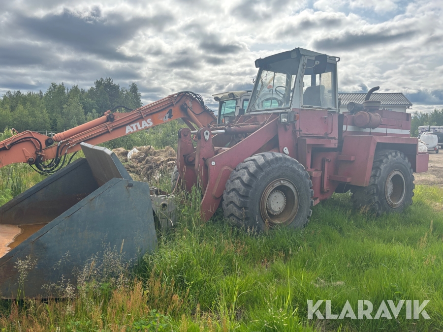 Hjullastare O&K L20 med redskap