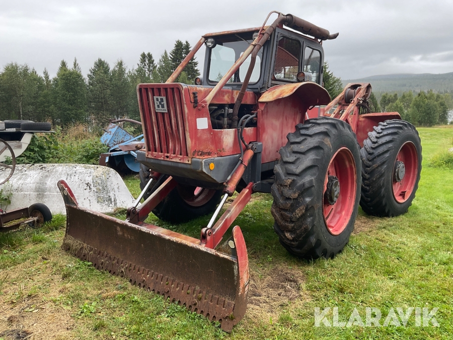 Stammlunnare Kockums KL-820 med kedjor