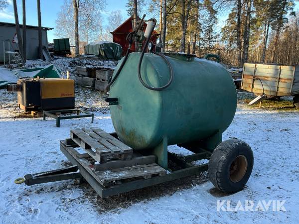 Dieseltank 3000L på vagn