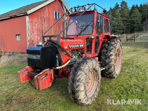 Traktor med processor Volvo BM 2254 Hypro 450