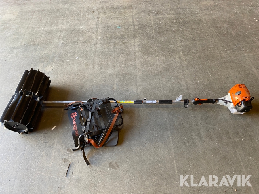 Kombimaskin och sop/borstvals Stihl KM 130R / KW KM