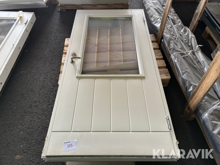 Ytterdörr med karm 1st