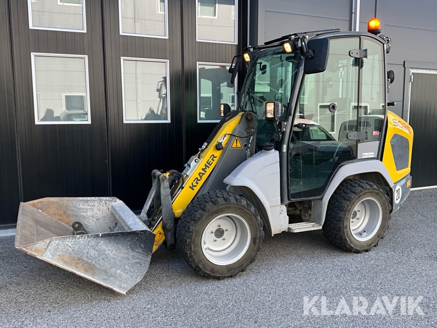 Hjullastare Kramer 5035 med skopa och vikplog