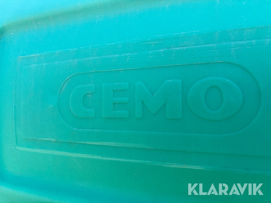 Släp med bevattningstank Fogelsta K-Vagnen 1300 kg