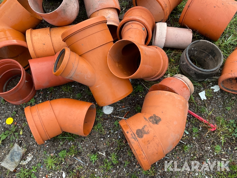 Parti med diverse olika rörböjar & rör, Vänersborg, Klaravik