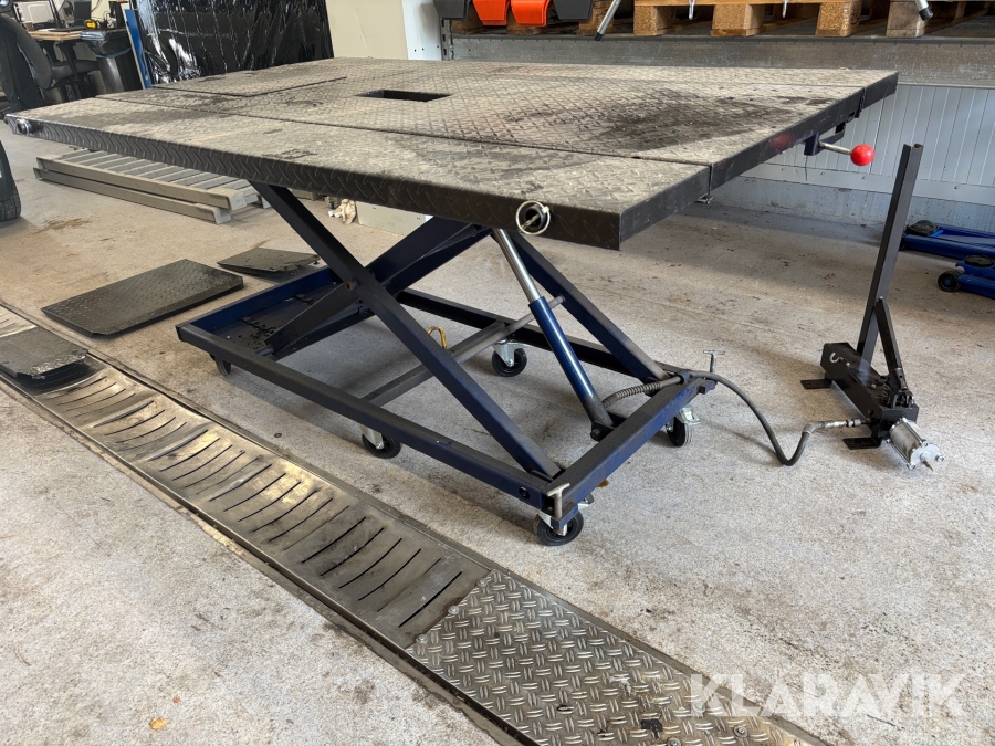 Lyftbord Pela Autotools höj och sänkbart med ramper