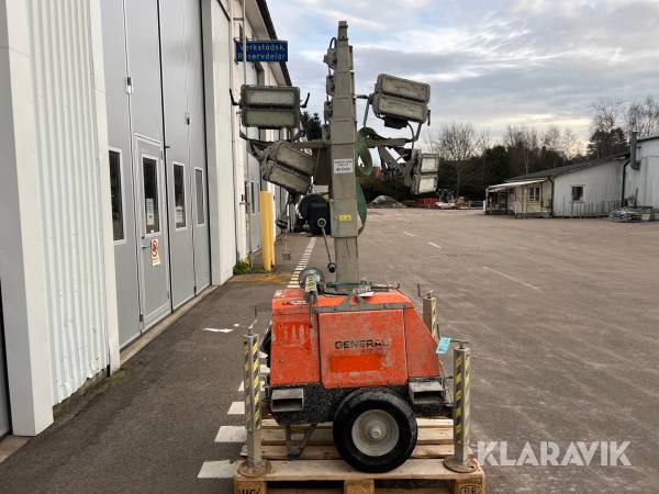 Belysningsmast Generac 7 m roterbar Reprationsobjekt / reservdelsobjekt