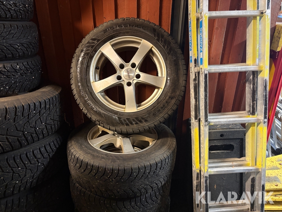 Däck Nokian Hakkapeliitta 215/65R16