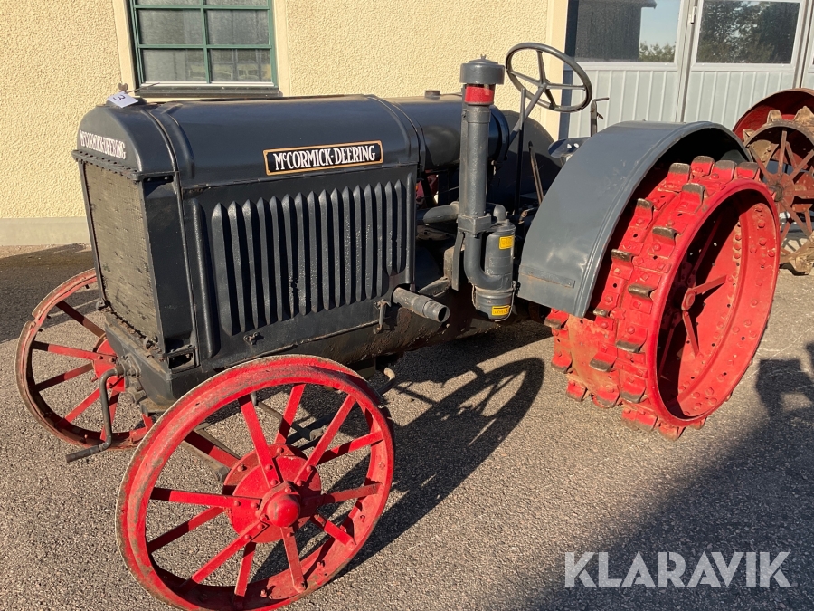 Traktor McCormick-Deering 10-20