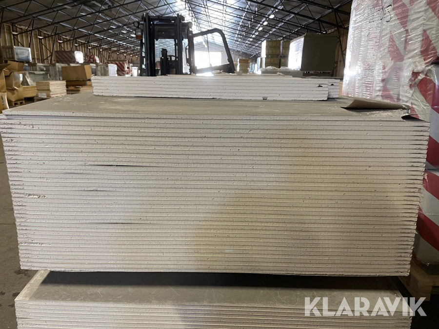 Gipsskiva Gyproc GN 13 1200X2700mm 35st