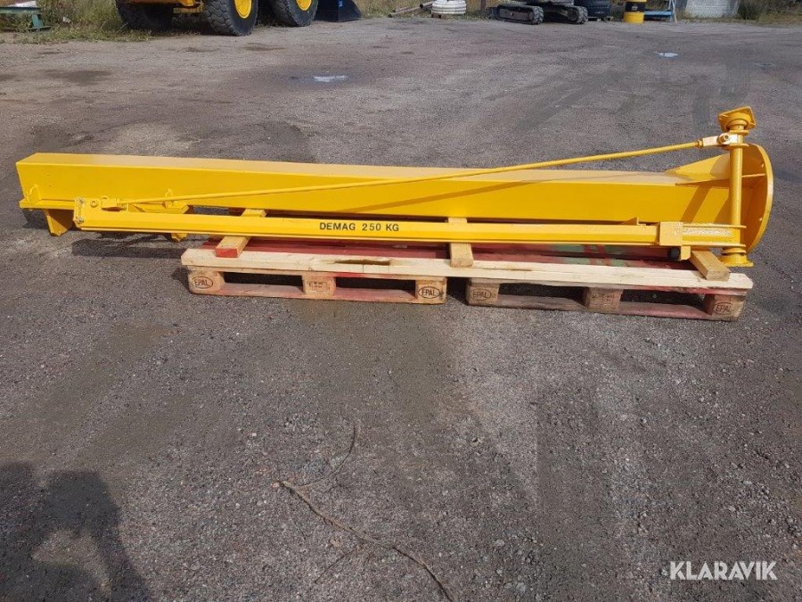 Pelarsvängkran Demag 250 kg