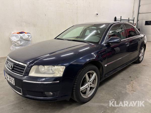 Audi A8 4.2 quattro (335hk)