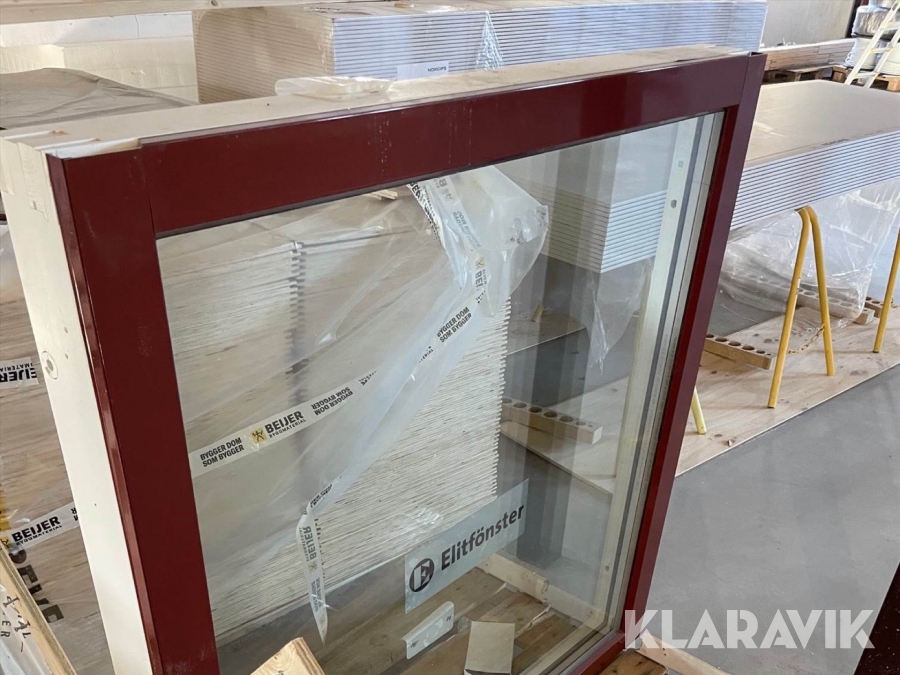 Fönster Elitfönster RAL 3009 12x12
