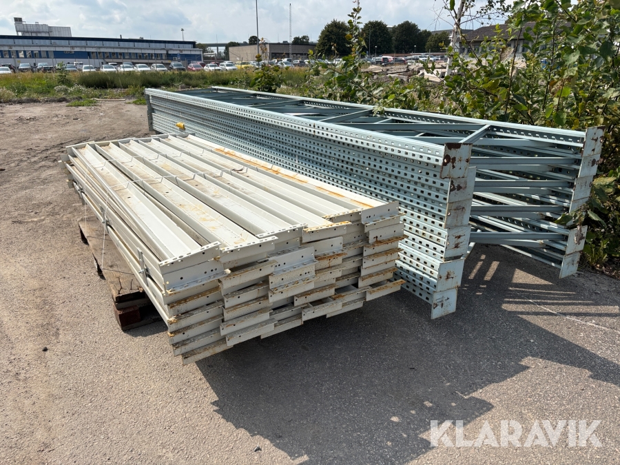 Pallställage Høvik stål 11st gavlar . 48balkar. 15 st helpallsinlägg
