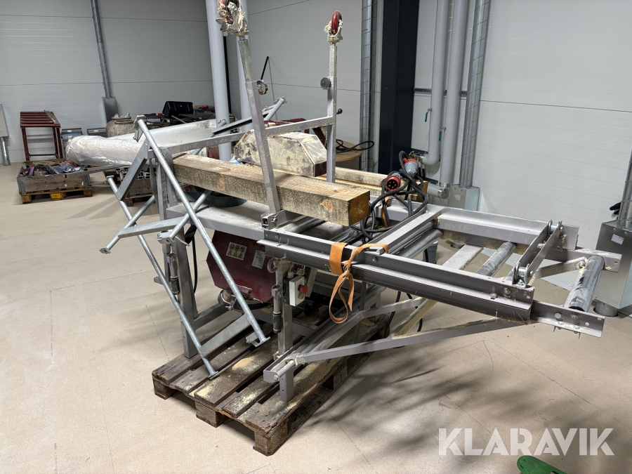 Byggsåg/Justersåg Wolftech CSB400 med upplägningsbord