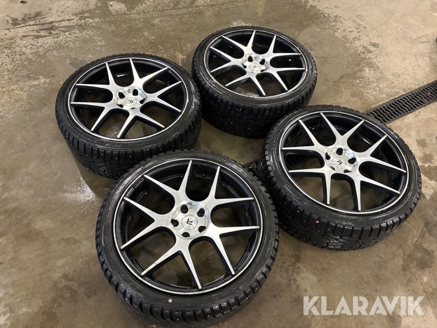 Däck och fälg 255/35R20 4st