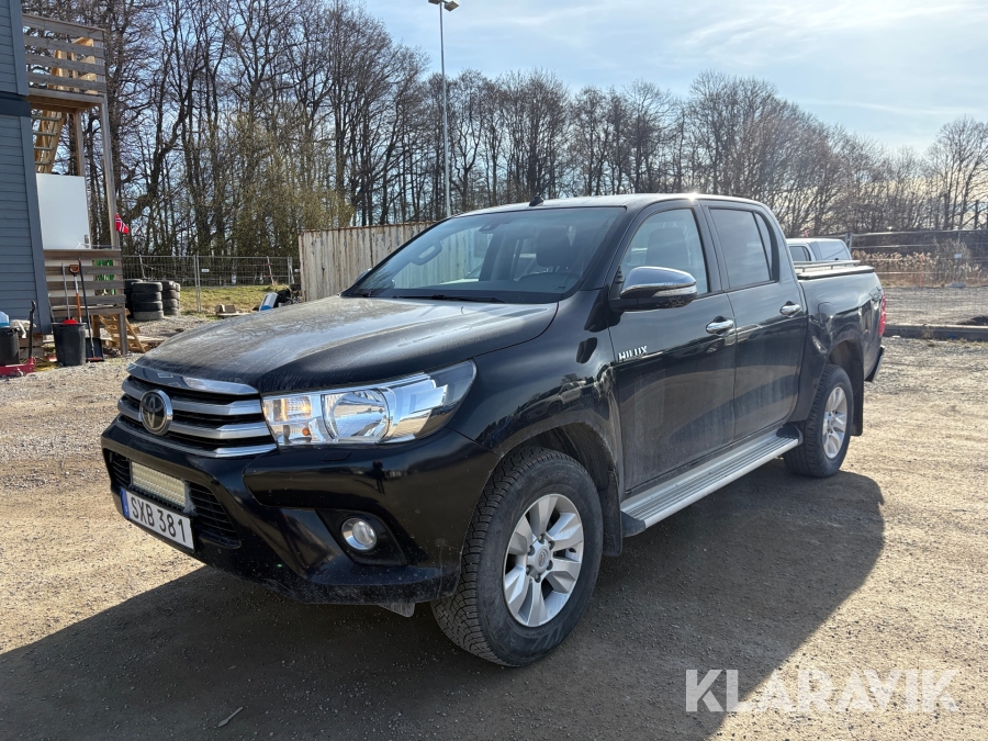 Pickup Toyota Hilux Dubbelhytt 2,4 AWD Automat