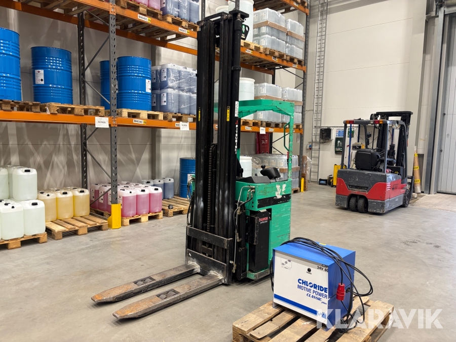 Sittstaplare Mitsubishi SB15