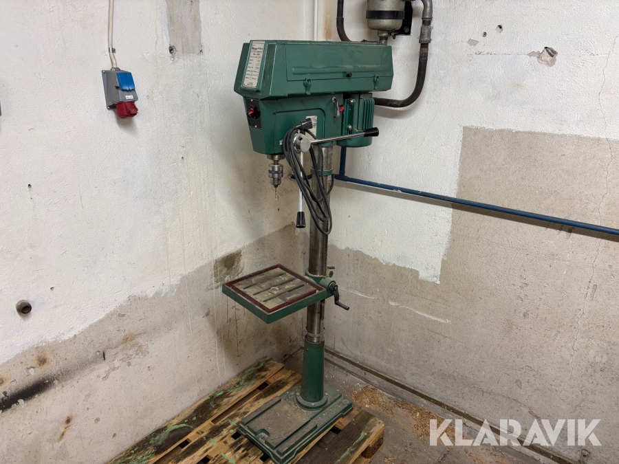 Pelarborr Kamasa DP 180 FM