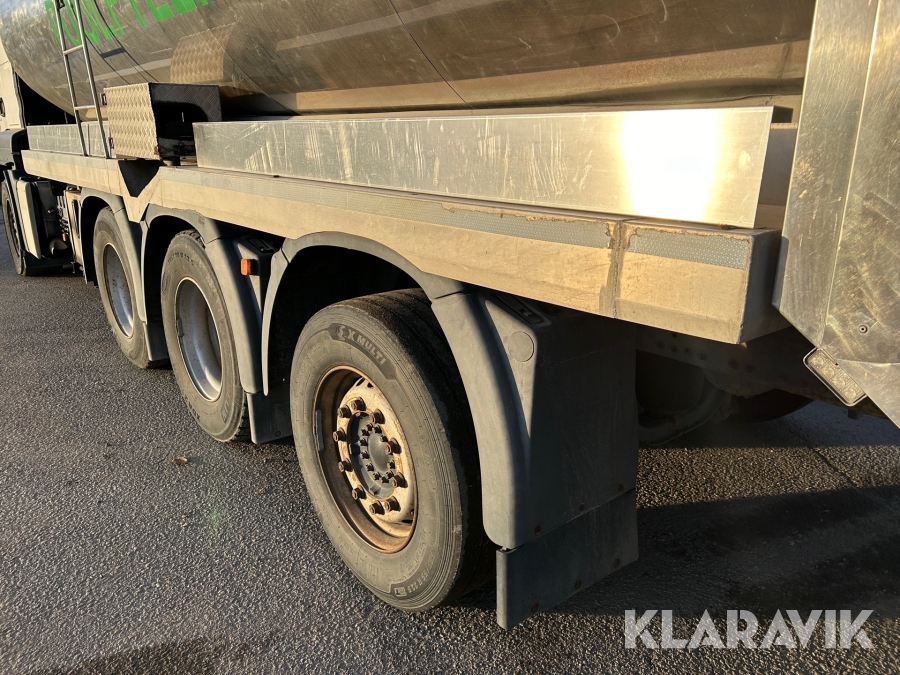 Tankbil MAN TGS 35.480 8X4-4 BL