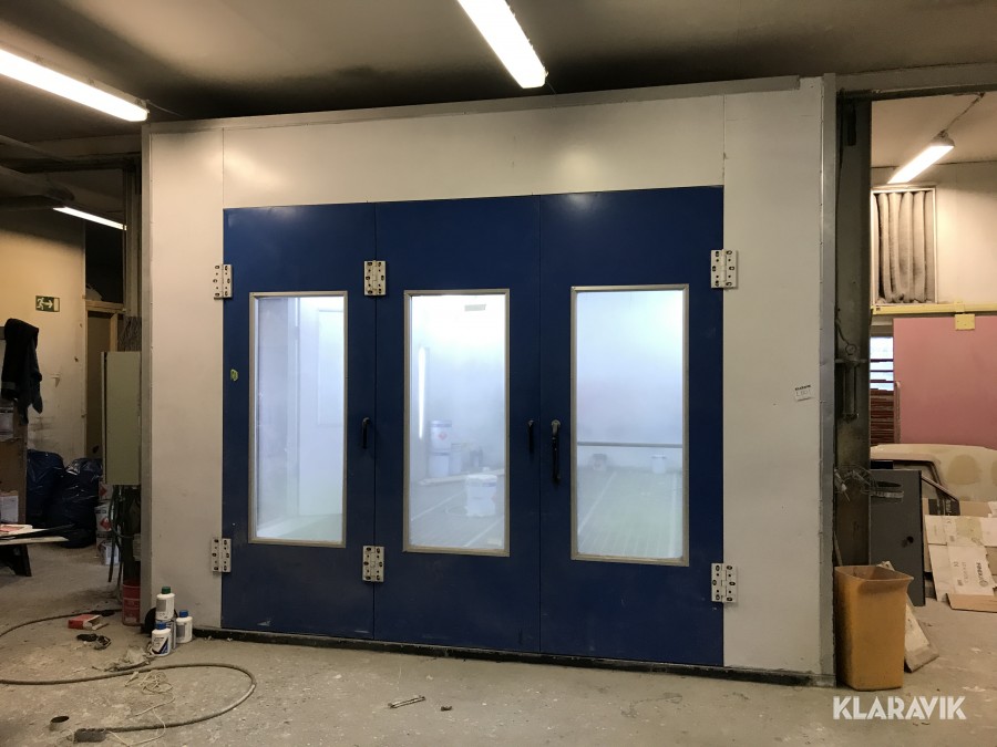 Lackbox med utsug m.m.