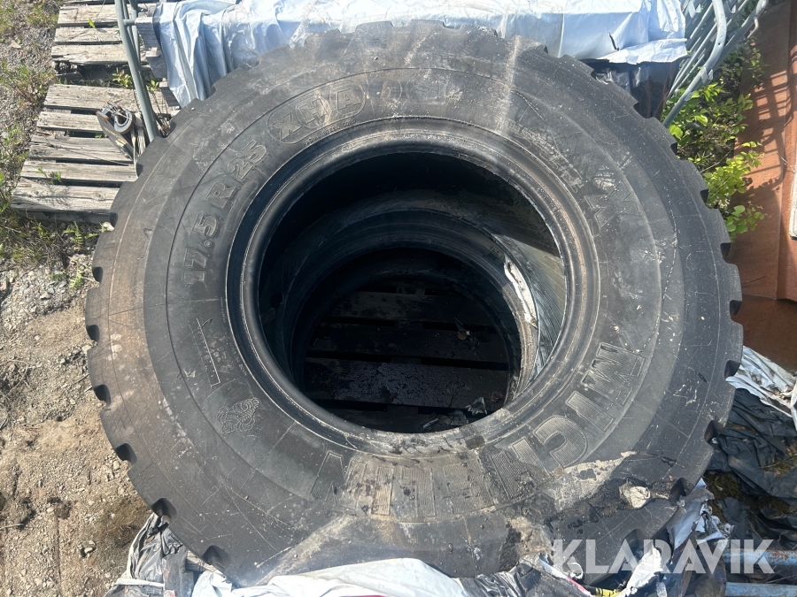 Entreprenaddäck Michelin XHA 17.5R25 4st