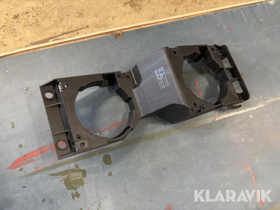 Plastdel till dimljus Scania vänster