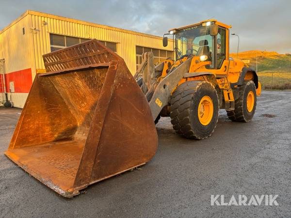 Hjullastare Volvo L110G med skopa