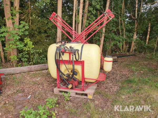 Växtskyddsspruta Hardi NK 800 12 m