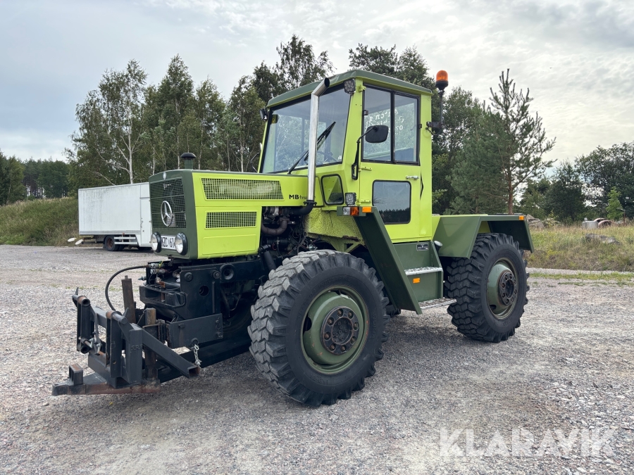 Traktor Mercedes-Benz MB Trac 800