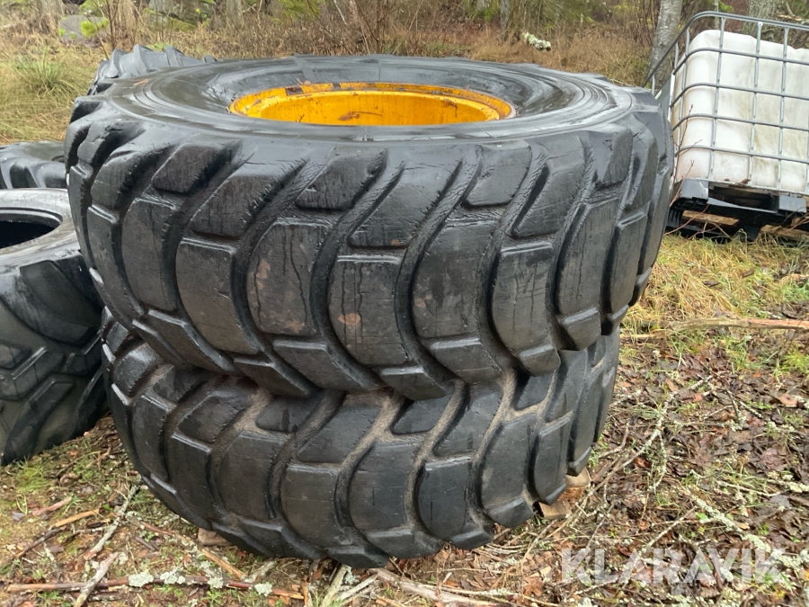 Entreprenaddäck Michelin 23.5-25 2 st