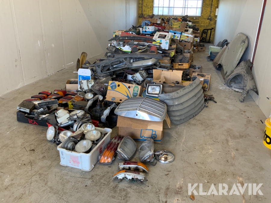 Lampor och delar till veteranbilar  