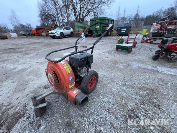 Lövblås Billy Goat QB1304H