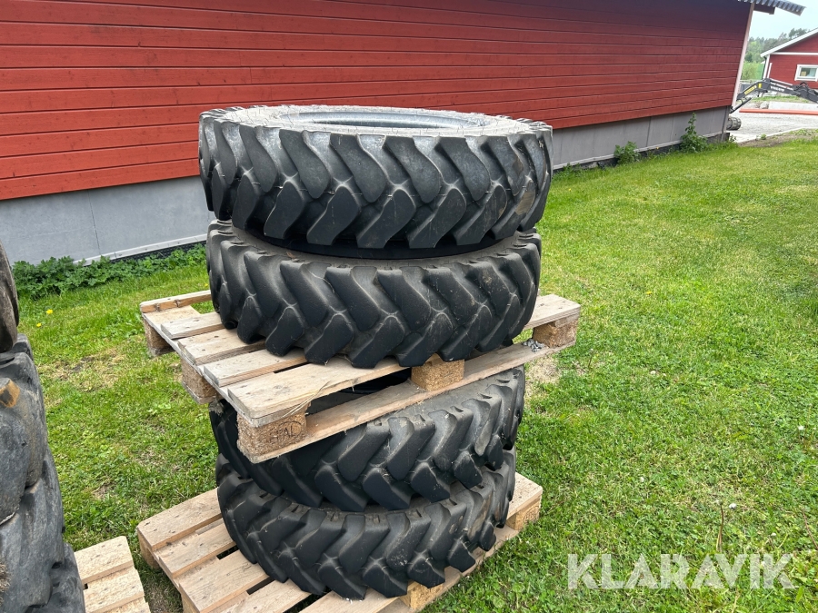 Däck på fälg Kumho 10.00-20