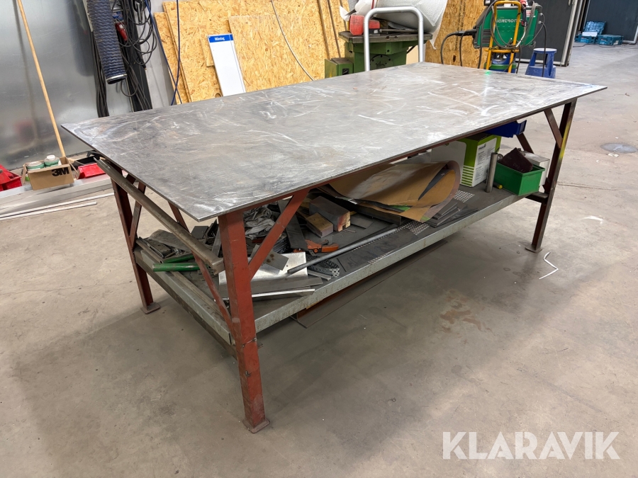 Svetsbord ca 2,12 x 1,1 x 0,87 m