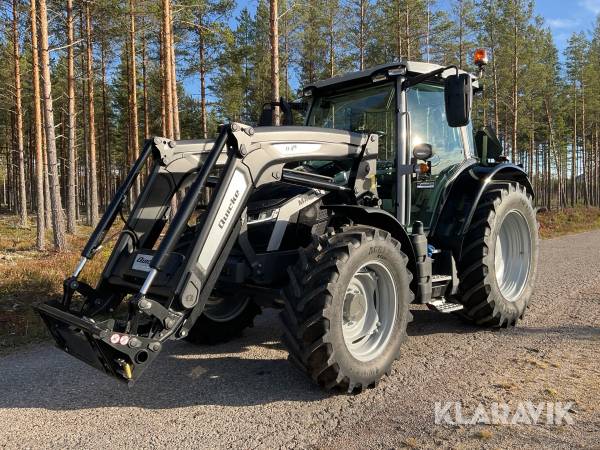 Traktor Massey Ferguson 5S 125EF