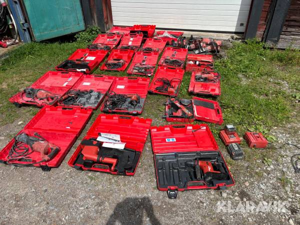 Blandat parti Hilti maskiner 26st