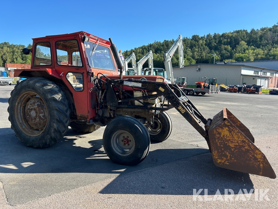Traktor Massey Ferguson 185 S med lastare med skopa